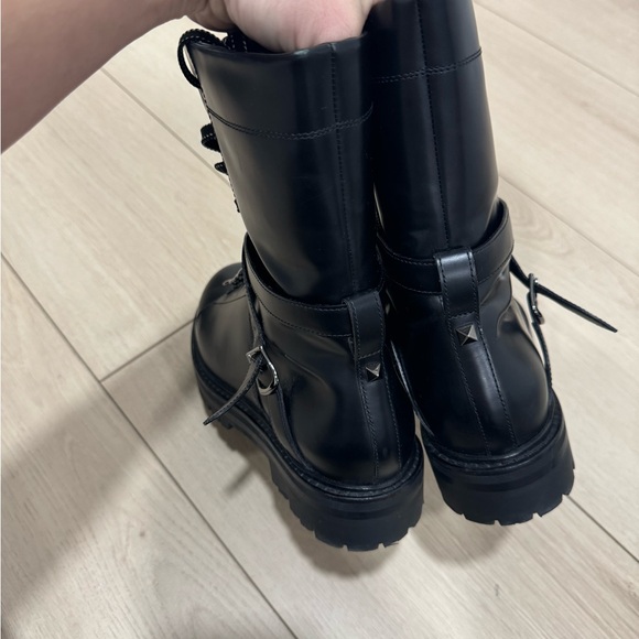 Valentino Garavani Rockstud Boots Motorcycle Moto Kylie Jenner - Picture 7 of 12